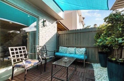 Spring Branch West House | World Cup 30 min to Stadium Townhome Slps 8