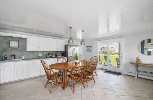 Point Judith House | WORLD CUP ACCESS! Cool Breezes,Ocean Views-Small & Large Groups