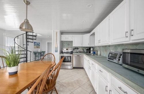 Point Judith House | WORLD CUP ACCESS! Cool Breezes,Ocean Views-Small & Large Groups
