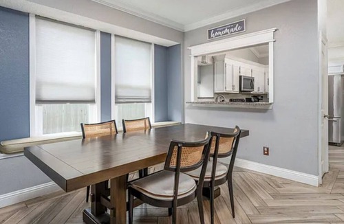 South Arlington House | World Cup,AT&T,Globe Life,Six Flags,Ft Worth-peaceful spaces indoor and out!