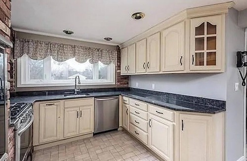 Chartley House | World Cup Boston Private 6-Acre Estate Sleeps 16 Less than 18 Min From Gillette