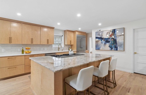 Dallas House | World Cup Dallas 2026-Forest Hills Premier Estate-Chef's Kitchen-Huge Backyard