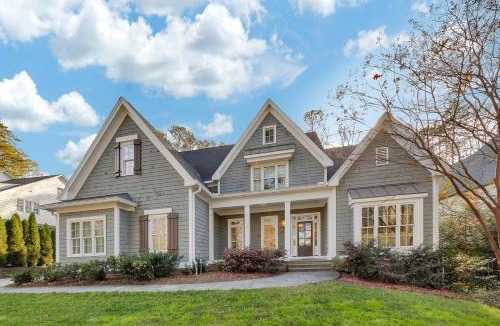 Chastain Park House | World Cup estate w pool & fire pit