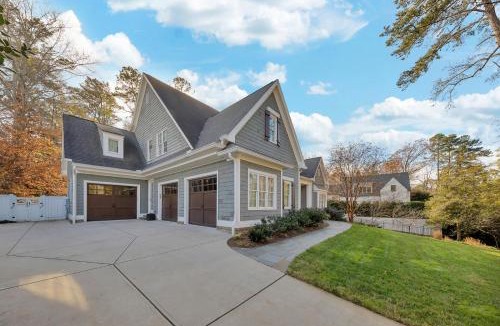 Chastain Park House | World Cup estate w pool & fire pit