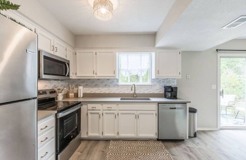 Liberty House | World Cup Fan Base 3BR with Private Garage