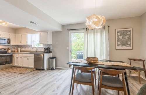 Liberty House | World Cup Fan Base 3BR with Private Garage