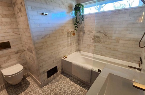 Overland Park House | World Cup Home Base - Walk to Downtown OP - Sauna + 3BR Retreat