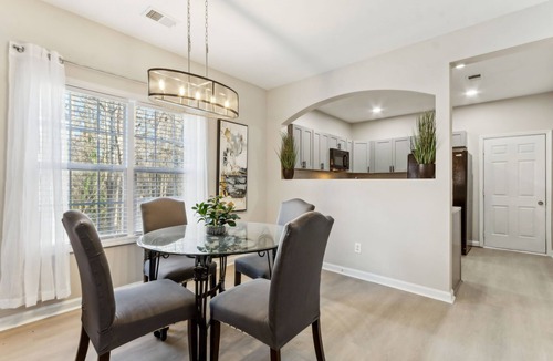 Collier Heights House | World Cup Home Private 3 Bedroom/2.5 Bath Free Private Parking Near Stadium