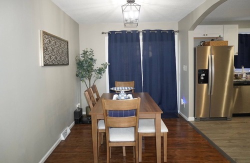 South Kansas City House | World Cup KC - 15 minutes to Arrowhead Stadium