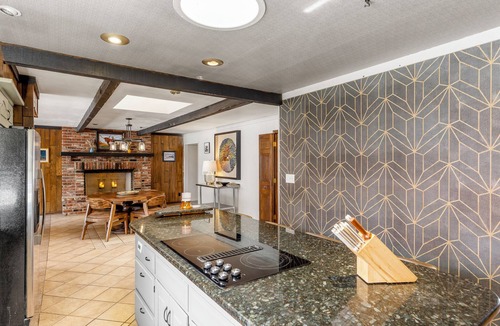 South Kansas City House | World Cup KC, 15m to Stadium and Fan Fest, Pool & Hot Tub