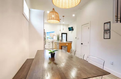 South Central Houston House | World Cup Metro to Stadium Sleeps 22+Casita