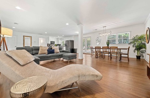 East Point Villa | World Cup Pool Sleeps 10 Airport,Stadium