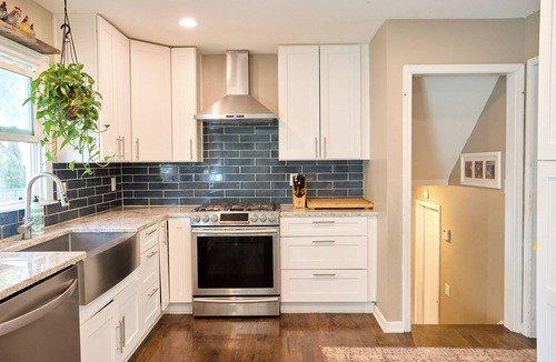 Shawnee House | World Cup Ready 4BR Home/Garage Parking/30 Min to KC Stadium/Sleeps 8