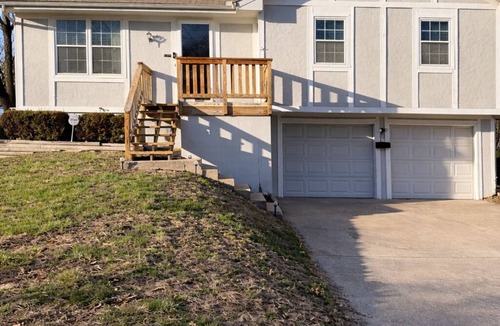Grandview House | World Cup Ready! Charming 3BR Home in Prime KC Location Sleeps 10
