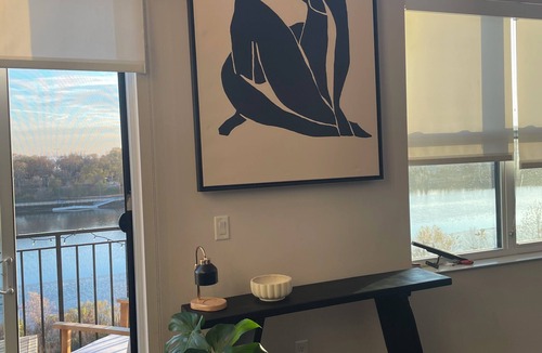 Harrison Apartment | WORLD CUP READY :- Cozy 1-bedroom modern luxury loft