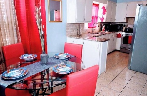 Kansas City House | "World Cup ready KC stay sleeps 11, pool table, Full kitchen, Big Screens &More"