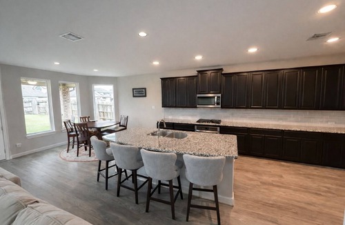 Richmond House | World Cup Ready! Stylish Home 25 Miles to NRG Stadium