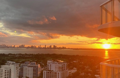 Mid Beach Condo | World Cup Spectacular! Stunning ocean view full service living on Miami Beach.