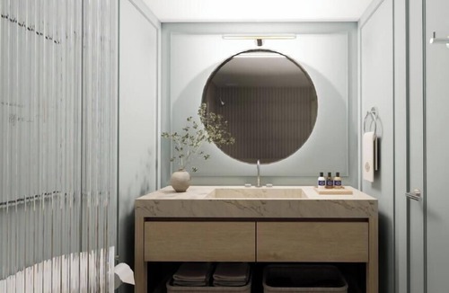 East Rutherford Hotel | World of Blue
