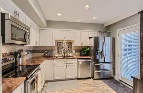Lakeway House | World of Tennis Community Near Lake Travis
