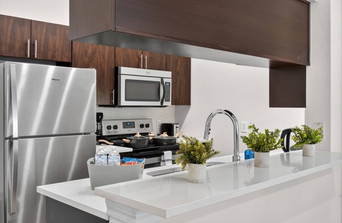 Cityplace Apartment | Worldcup Ready Stylish 1BR in West Village Pool + Free Parking