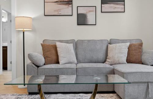 Cityplace Apartment | Worldcup Ready Stylish One Bedroom Uptown Dallas Stay with Free Parking near West Village