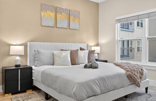 Cityplace Apartment | Worldcup Ready Stylish One Bedroom Uptown Dallas Stay with Free Parking near West Village