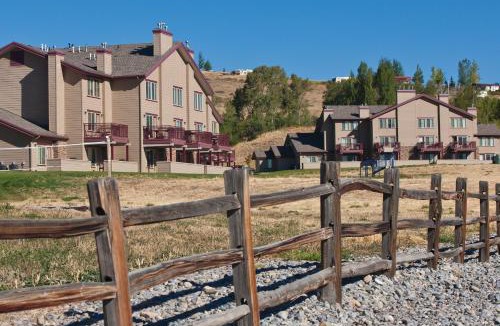 Harbor Village Resort | WorldMark Bear Lake