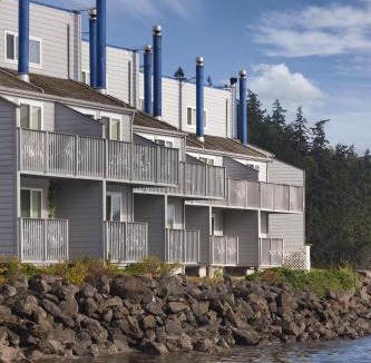 Adelma Beach Resort | WorldMark Discovery Bay