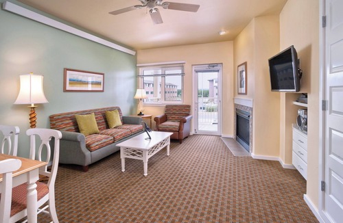Long Beach Hotel | WorldMark Long Beach
