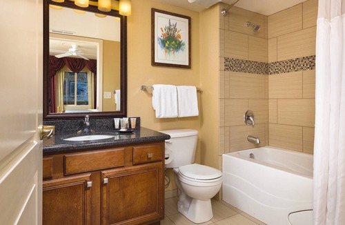 Round Hill Village Hotel | WorldMark South Shore
