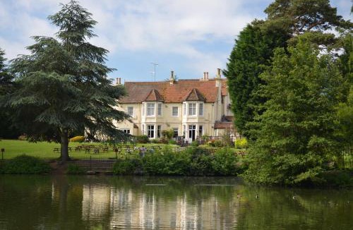 Worplesdon Hotel | Worplesdon Place Hotel