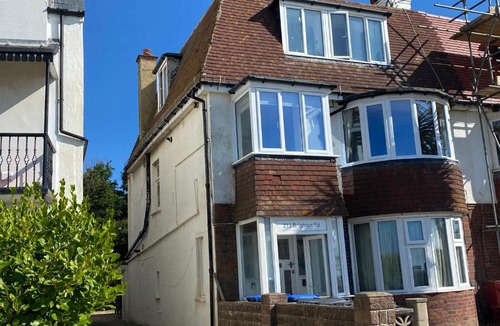 Worthing Apartment | Worthing Beach 180 - 2 bed seafront with parking