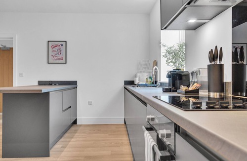 Worthing Apartment | Worthing Waves By My Getaways