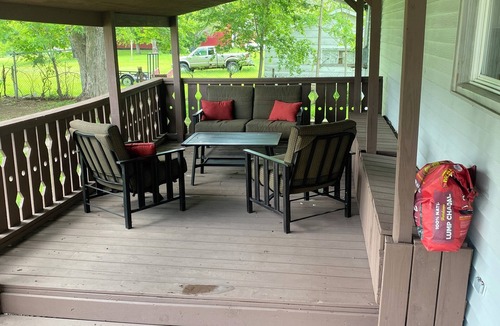 Cedar Rapids House | Worthington Dr Sw acreage