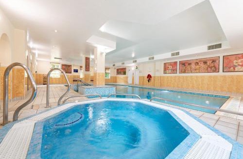 Westcott Hotel | Wotton House