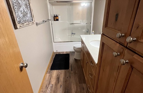 Newberg Other | Wounded Knee Ranch at the Red Hills. Full separate and private suite with deck