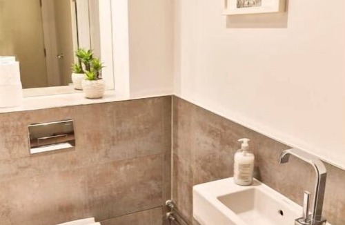 London City Centre Apartment | Wow! 2 Bedr/3 Beds in the Heart of Covent Garden