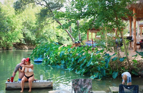 Sutherland Springs House | Wow! Brand new Cabin by Creek! Hot tub, hiking, kayaking, fishing & more! - RCE