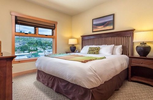 Chelan Resort | WOW . Great Choice. You will be back !