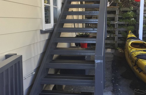 Opua Apartment | Wow Idyllic restful beach front accommodation