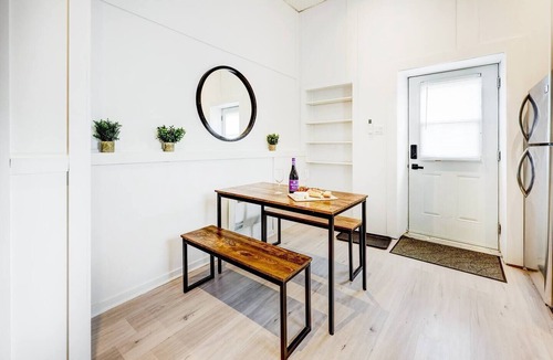 Maizerets Apartment | WOW - Loft + 10min QC + Stationnement gratuit rue