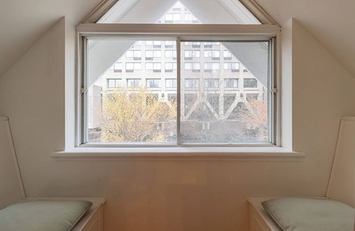 Cap-Blanc Apartment | Wow! Perfect Location - Perfect Stay in Québec City! Suite Cartier