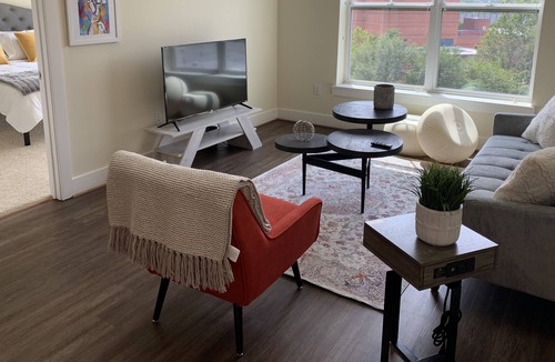 Jefferson Manor Apartment | WOW | Stylish & luxury 2BR LOFT Heart of Old Town