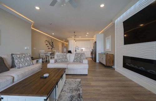 Osage Beach House | Wow Where Dreams become Reality New Luxury Unit