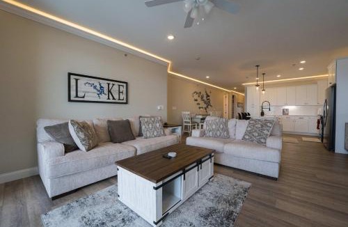 Osage Beach House | Wow Where Dreams become Reality New Luxury Unit