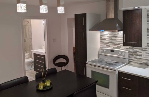 Bellefeuille House | WOW! Whole house 3bed/1.5 bath!