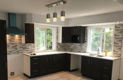 Bellefeuille House | WOW! Whole house 3bed/1.5 bath!