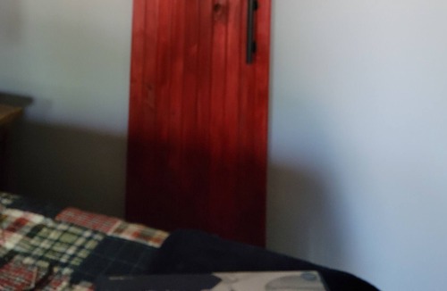 Coleman House | Wrangler Suite At the Feed Lot Guesthouse