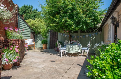 Wickham Market Cottage | Wren Cottage - A very cosy coastal Cottage in a picturesque village, 15 minutes from the Coast